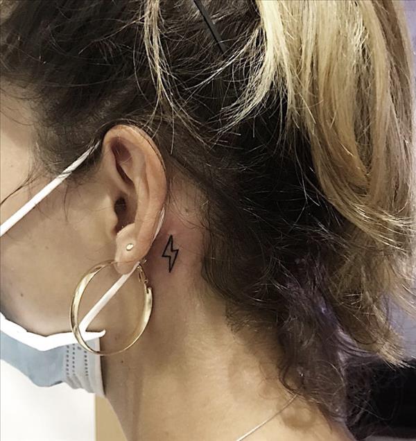 Tattoo Design Sexy hinter dem Ohr Tattoo Ideen für Mode Mädchen und