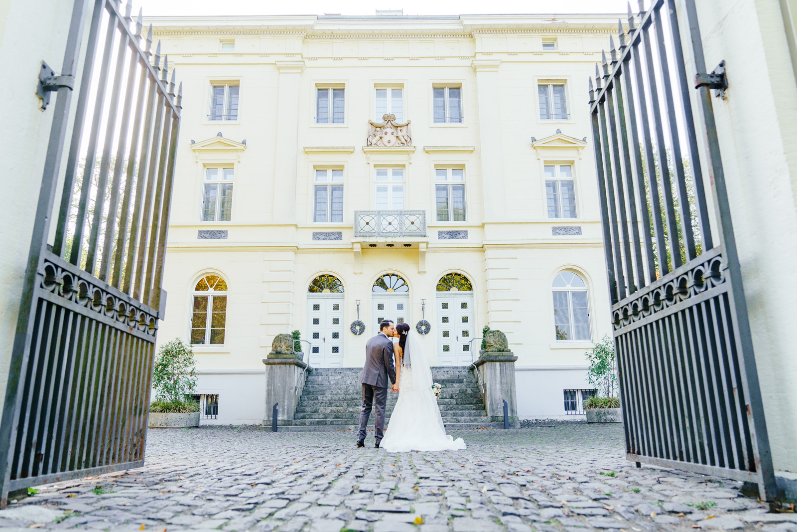 Schloss MickelninDüsseldorf Fastcinema