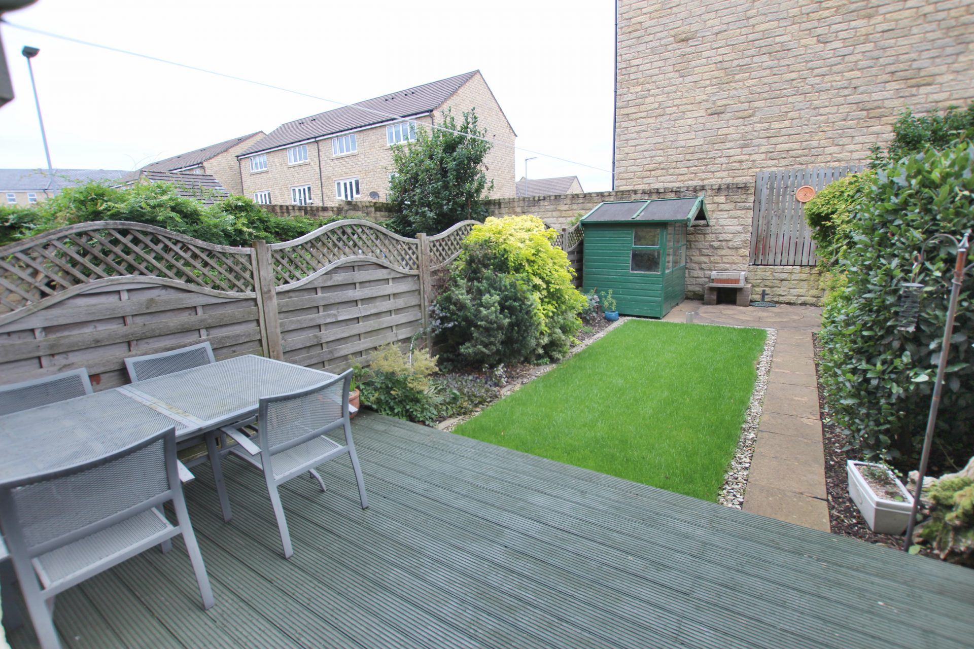 GRENOSIDE, HIGHBURTON, HUDDERSFIELD, HD8 0GT (SOLD) Fastmove