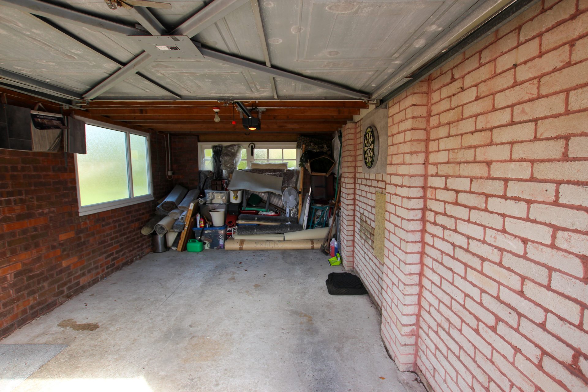 Anglesey Drive, Poynton, Stockport, SK12 1BT Fastmove