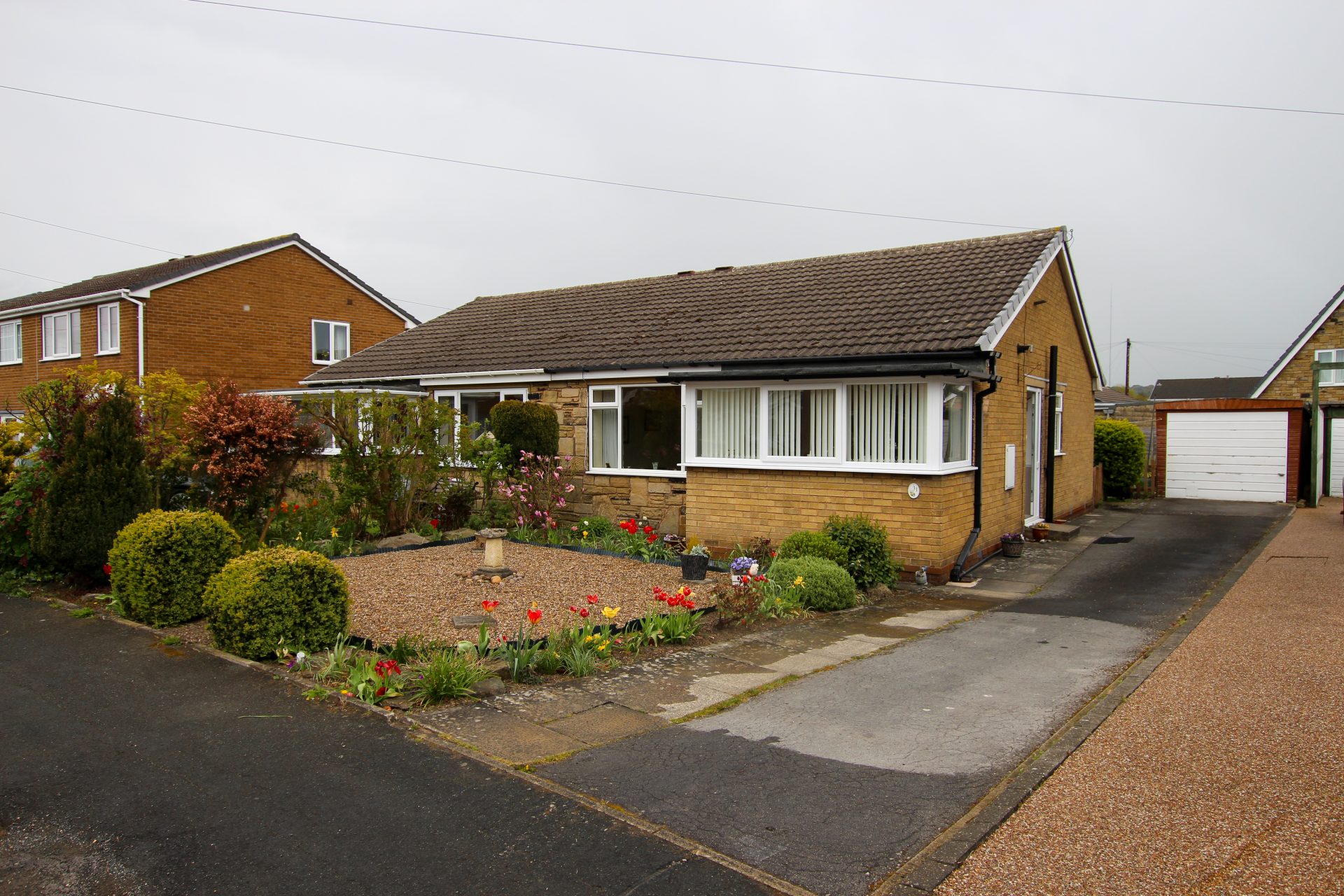 Burton Acres Way, Highburton, Huddersfield, HD8 0RF Fastmove