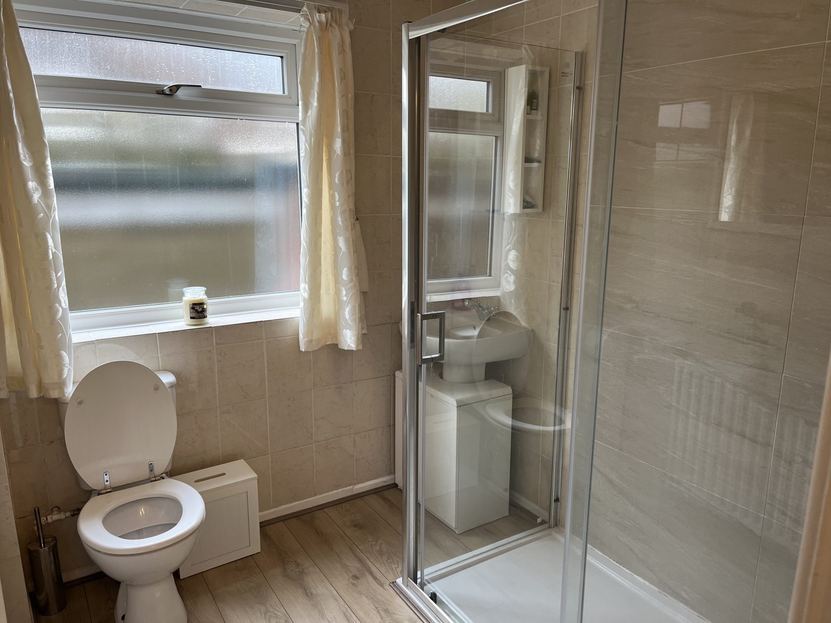 Gloucester Drive, Diggle, OL3 5PR Fastmove