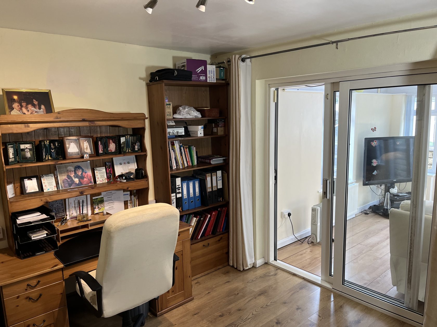 Gloucester Drive, Diggle, OL3 5PR Fastmove