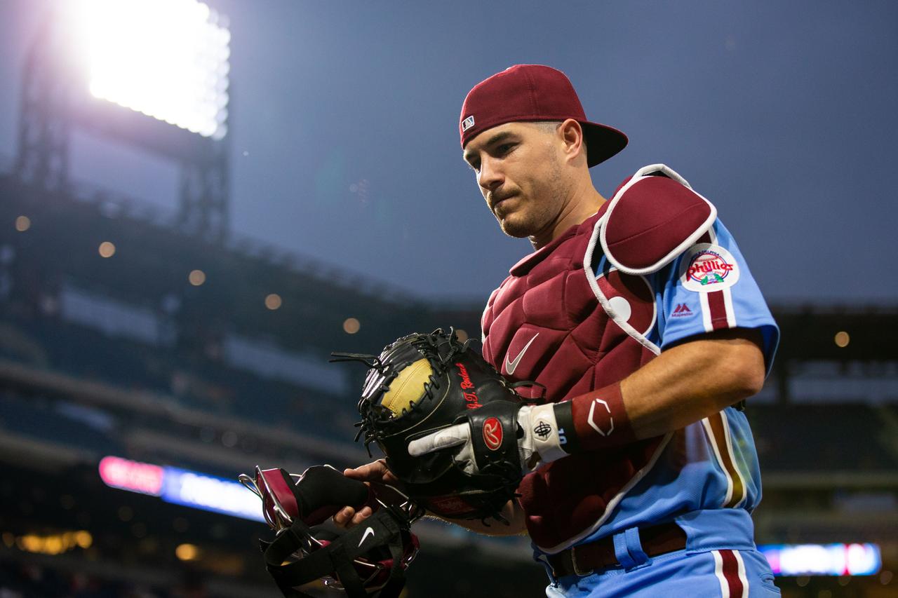 PHILS JT REALMUTO IS A GOLD GLOVE CATCHER! Fast Philly Sports