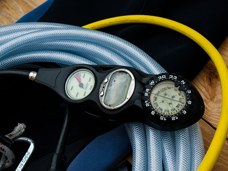 Diving Gauges Fast Sporting