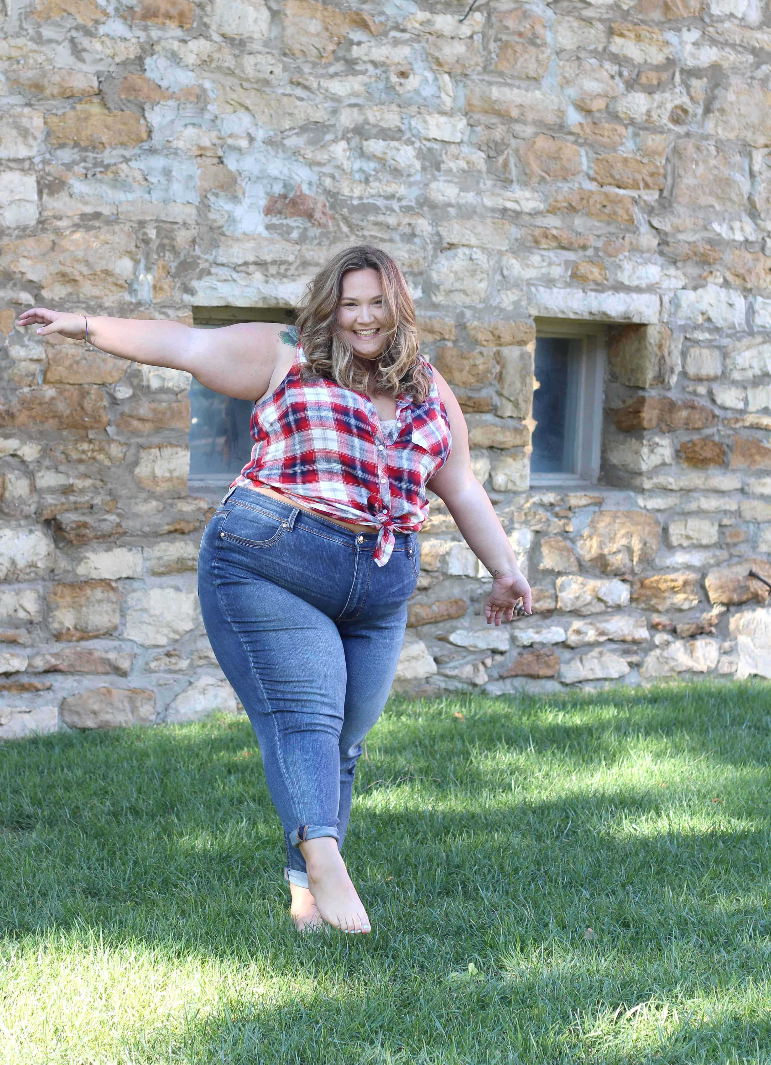 PLUS SIZE JEANS FROM THE NEW MELISSA MCCARTHY LINE AT HSN Fat Girl Flow
