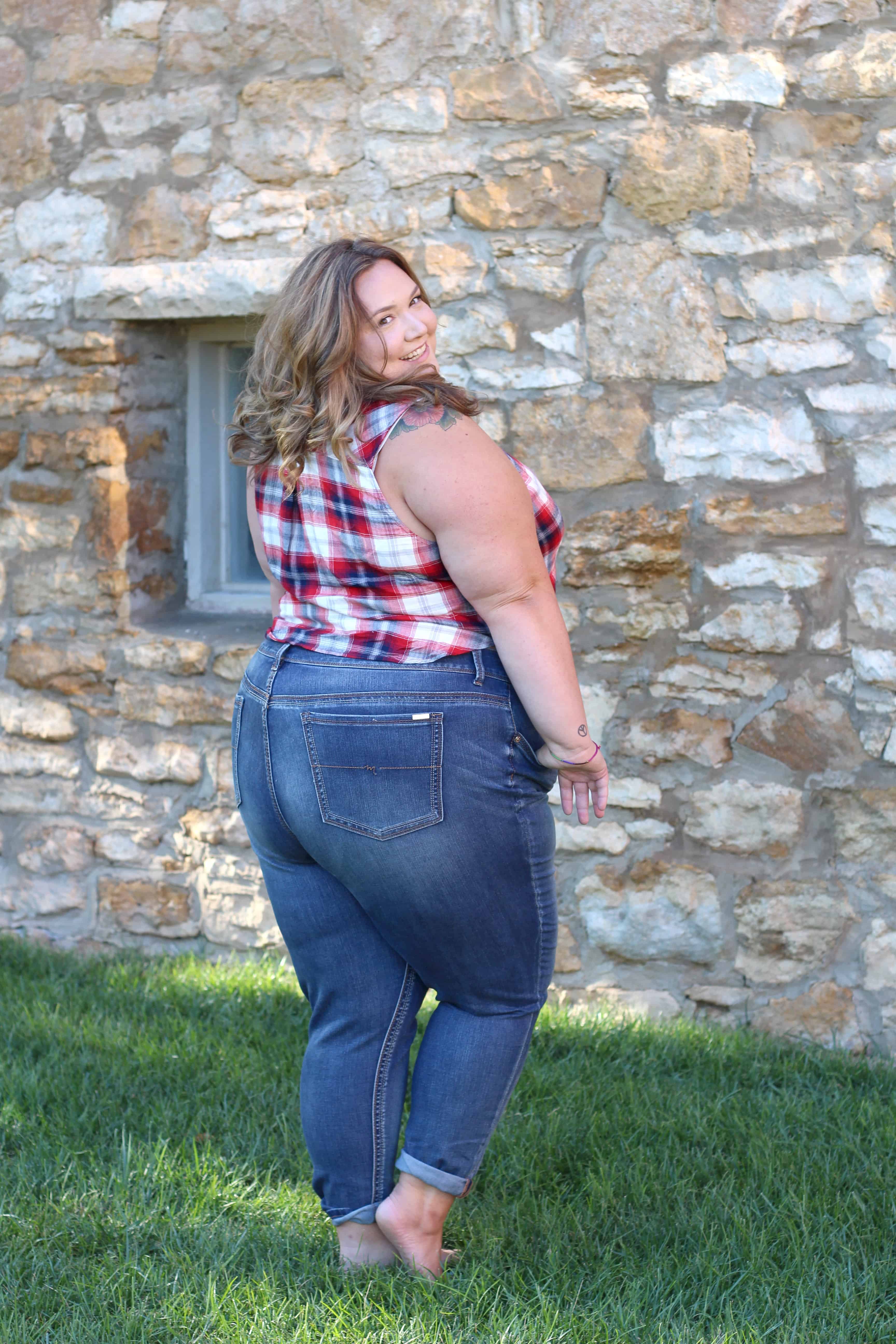 PLUS SIZE JEANS FROM THE NEW MELISSA MCCARTHY LINE AT HSN