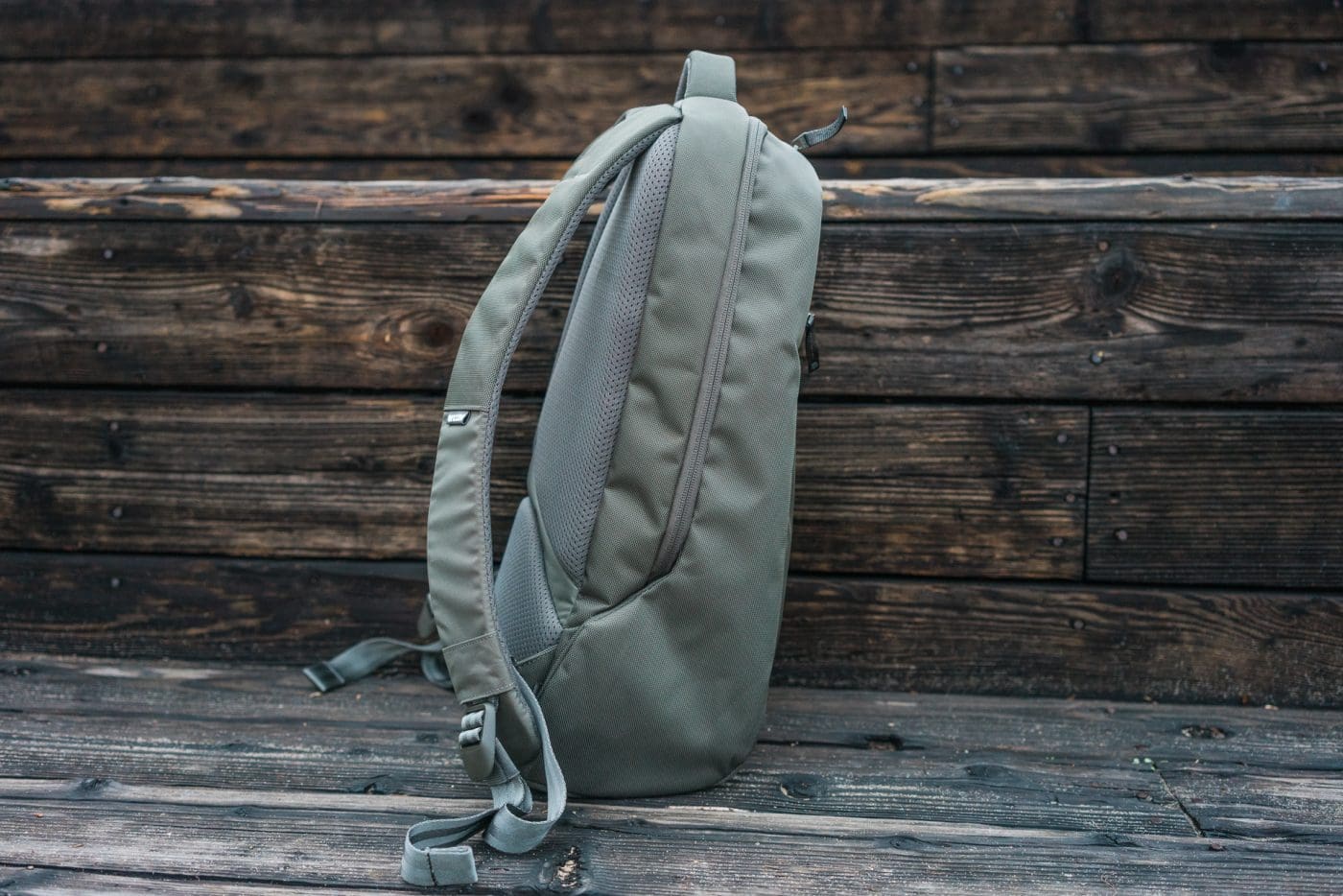 Review Incase Icon Lite Fatlace™ Since 1999