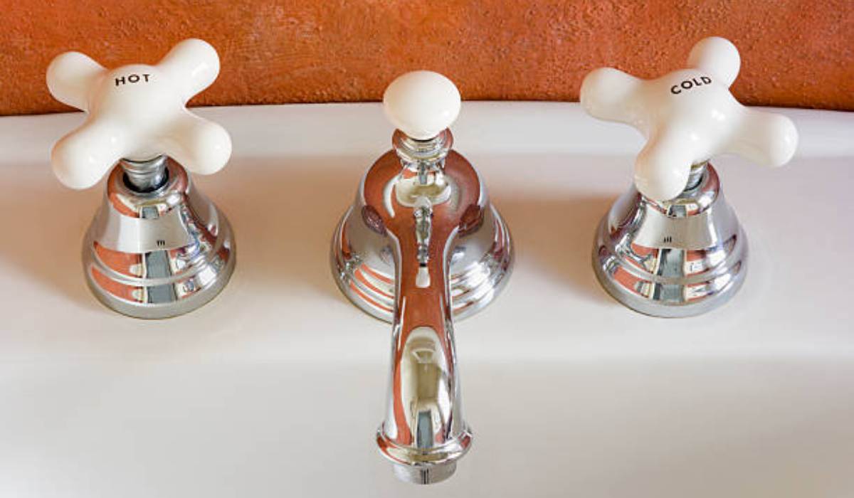 Which Side Is Hot and Cold on a Faucet Decoding the Mystery! Faucet Fam