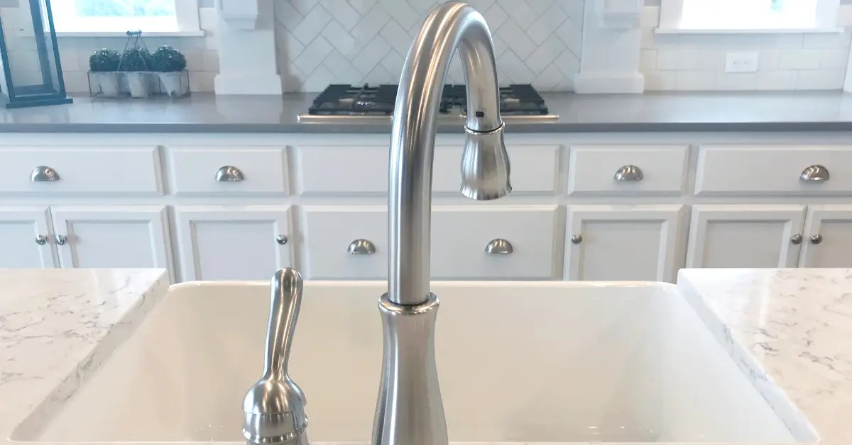 The 7 Best Kitchen Faucets Under 100 in 2024