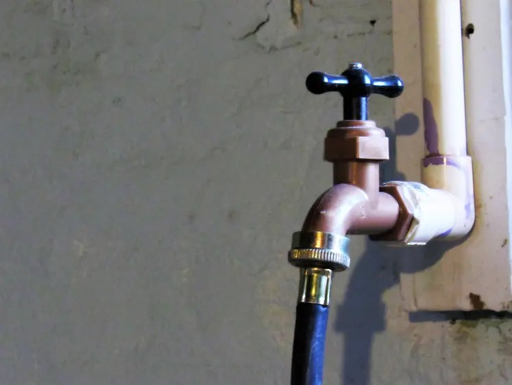 How To Fix Low Water Pressure In an Outdoor Faucet?