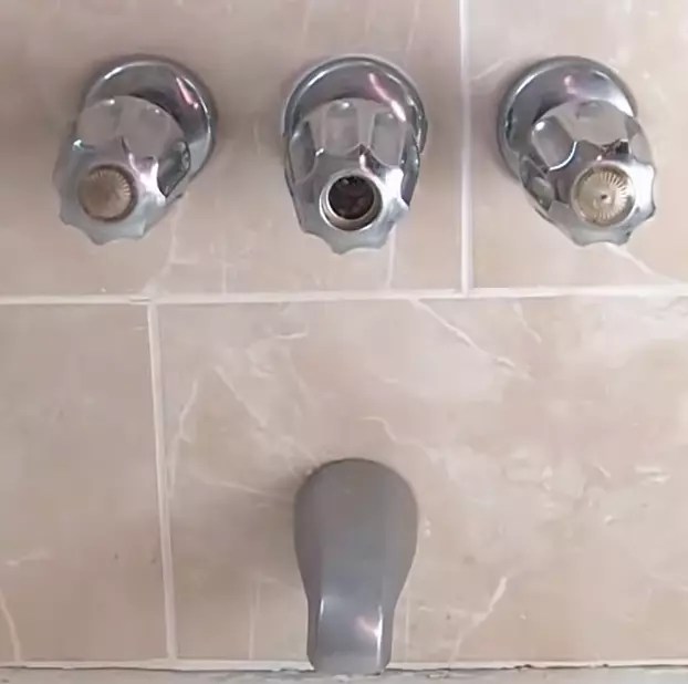 Tub Faucet Leaking Hot Water How To Fix It?