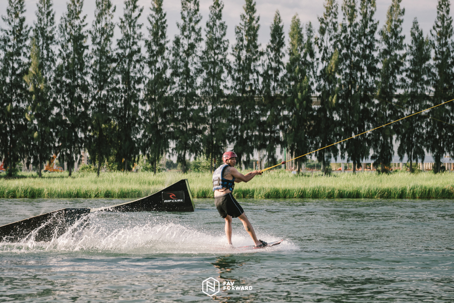ออกลีลาให้สุดกับ “WAKEBOARD” ท้าความสนุกที่ Thai Wake Park