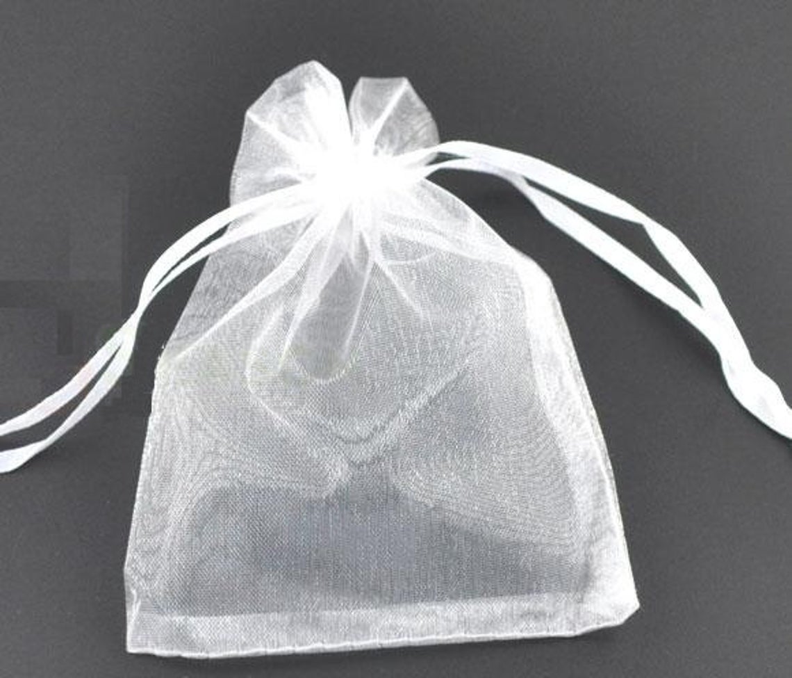 S027 100 pcs. White Organza Bags 10cm x 8cm (3.9 in x 3.15 in
