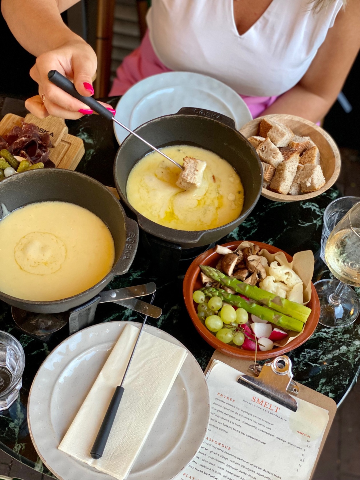 Bij het geweldige kaasfondue restaurant Smelt eindigt de avond met een