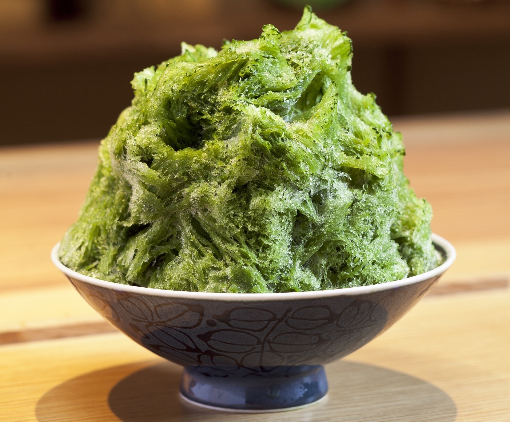 無重力かき氷!?最後の一滴まで飲み干したい濃厚抹茶のかき氷が浅草『茶寮つぼ市製茶本舗』で遂に解禁！ | Favy[ファビー] 無重力かき氷!?最後の一滴まで飲み干したい濃厚抹茶のかき氷が浅草『茶寮つぼ市製茶本舗』で遂に解禁！ | Favy[ファビー]