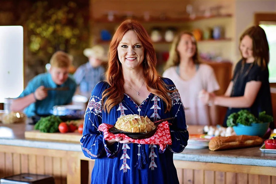 'Pioneer Woman' Ree Drummond to visit Fayetteville bookstore on March