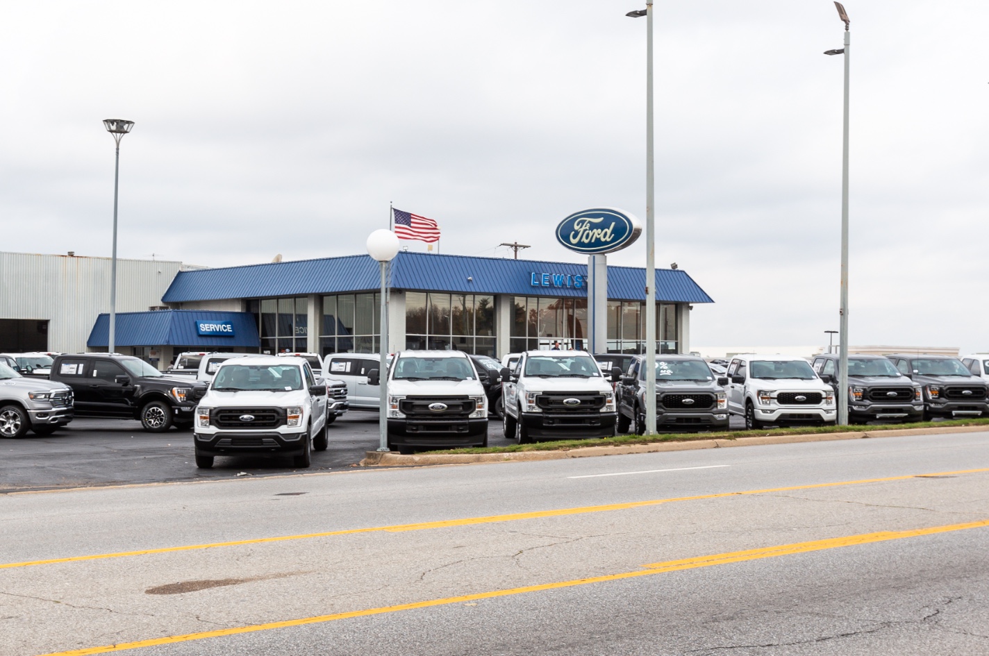 Commissioners deny rezoning request for Lewis Ford car dealership in