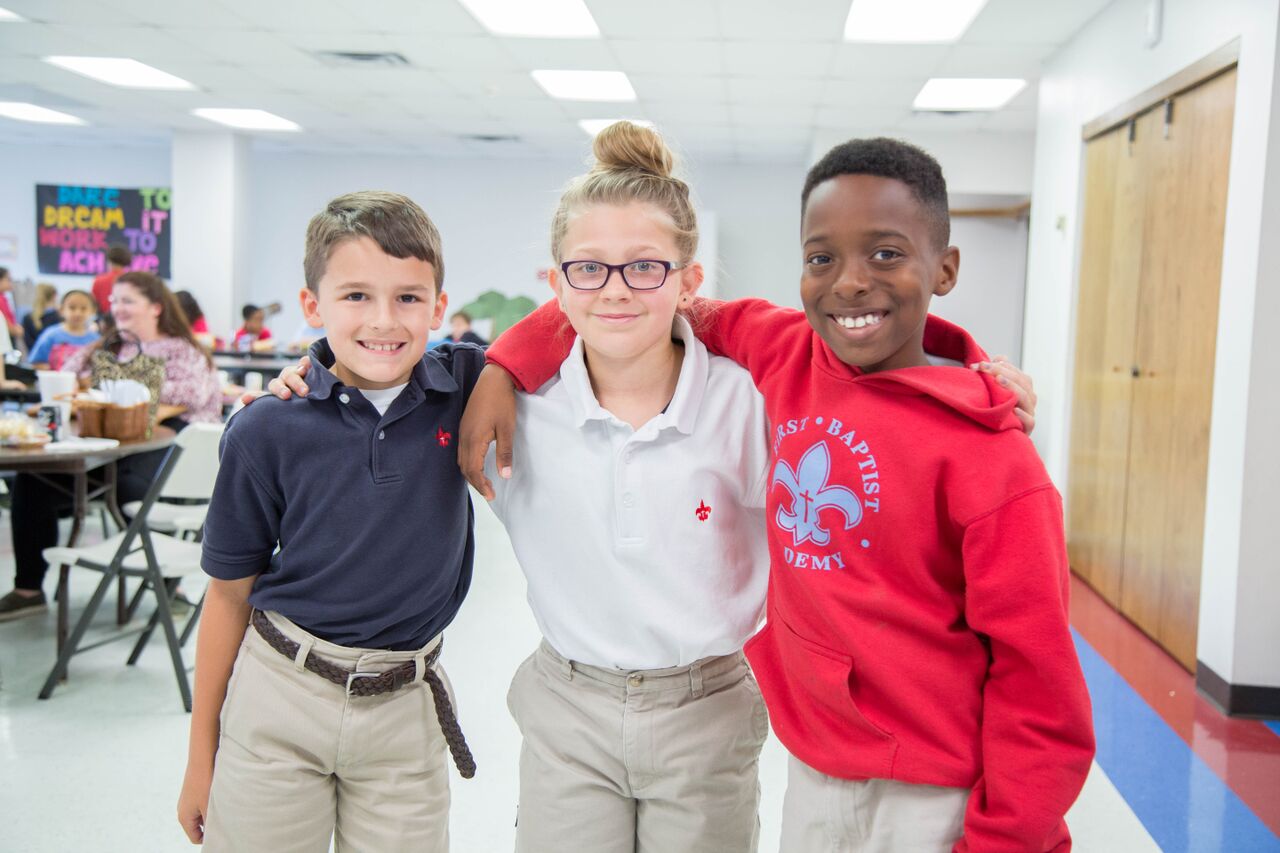 Benefits of 6th Grade in Dallas Elementary School vs. Middle School