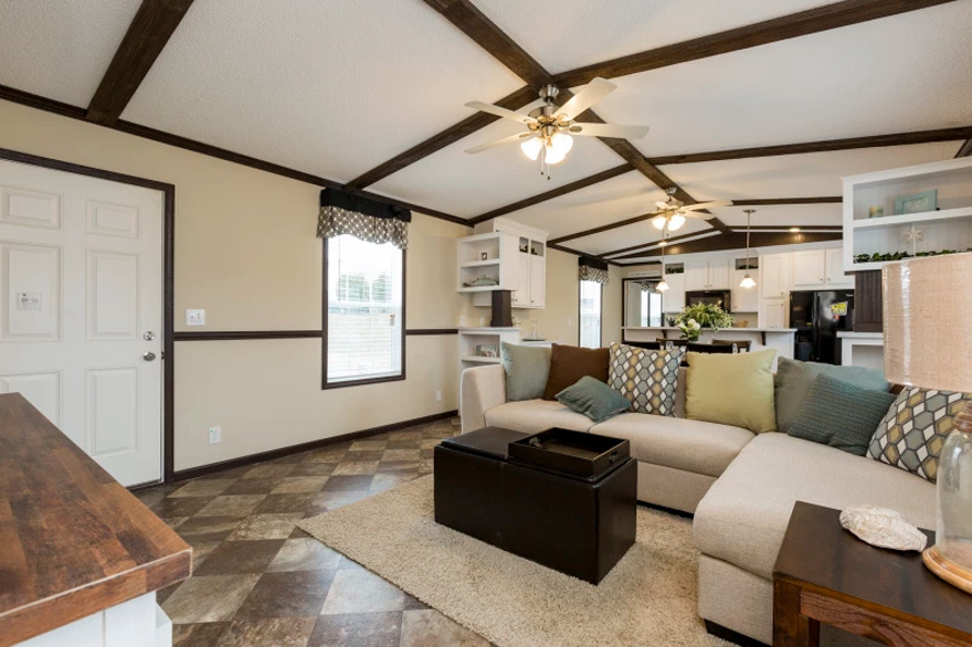 Cornelia 16.0 X 76.0 1153 sqft Mobile Home Champion Homes Center