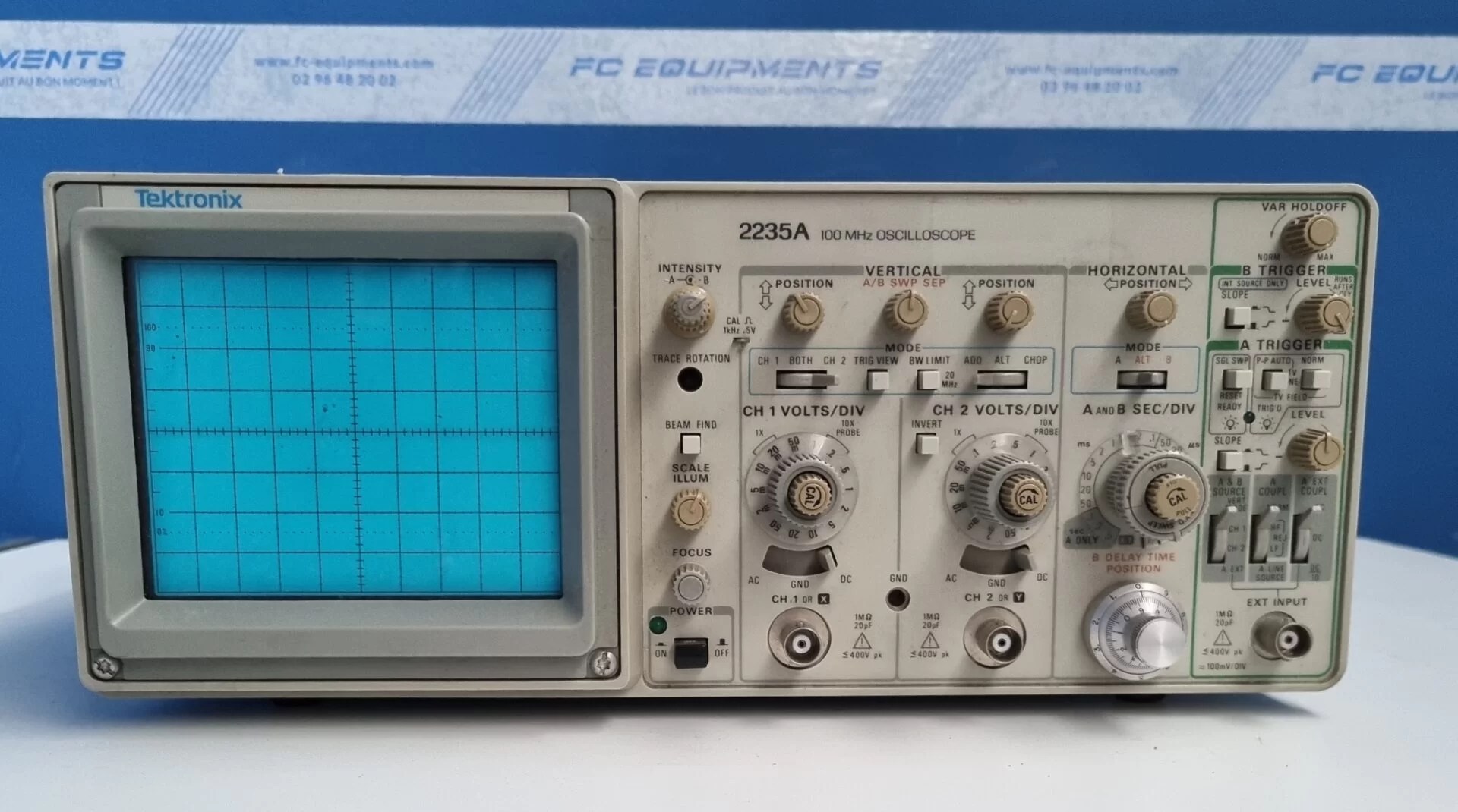 2235A ANALOG OSCILLOSCOPE TEKTRONIX 100 MHz 2 CH FC EQUIPMENTS