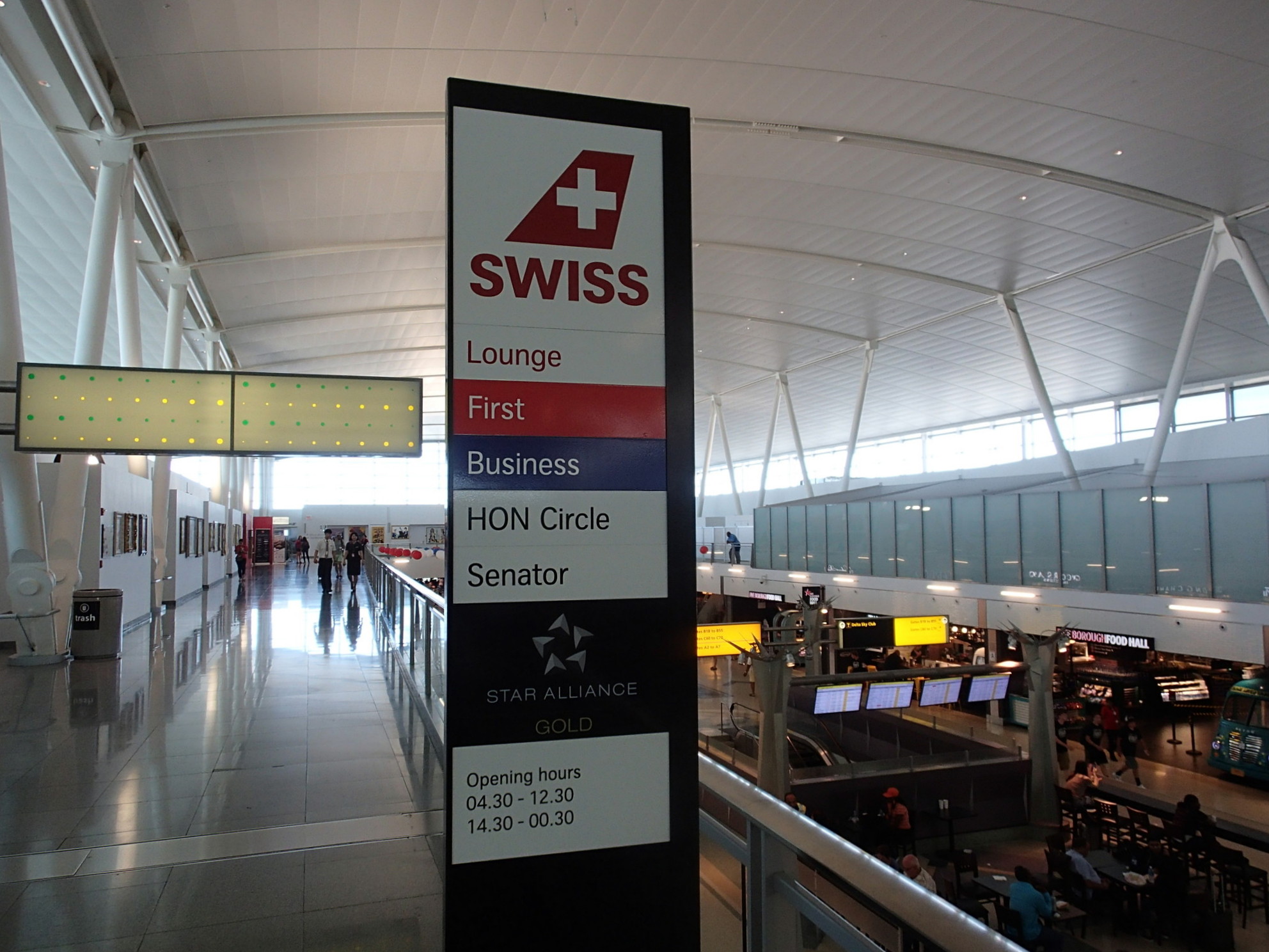 ニューヨーク/ジョン・F・ケネディ国際空港【スイスラウンジ】 マイルでファーストクラス全制覇を夢見て－【凄腕マイラー】と呼ばれたい！－