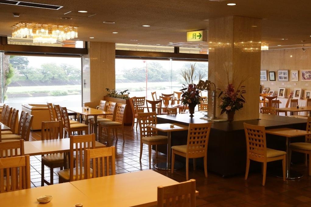 岡崎ニューグランドホテル ｜食事・宿泊｜岡崎フィルムコミッション