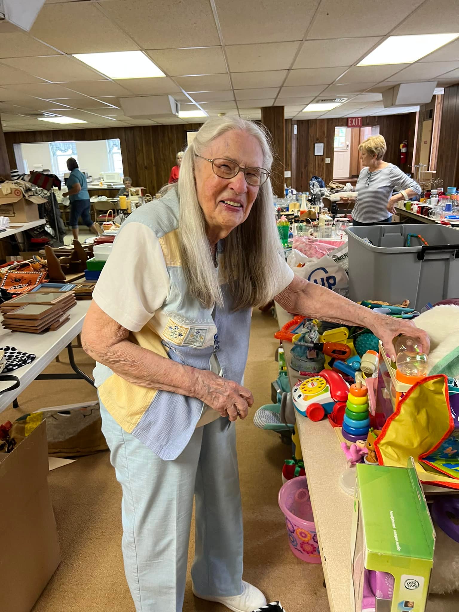 Rummage Sale 2022 (PICS) First Christian Church Du Quoin IL