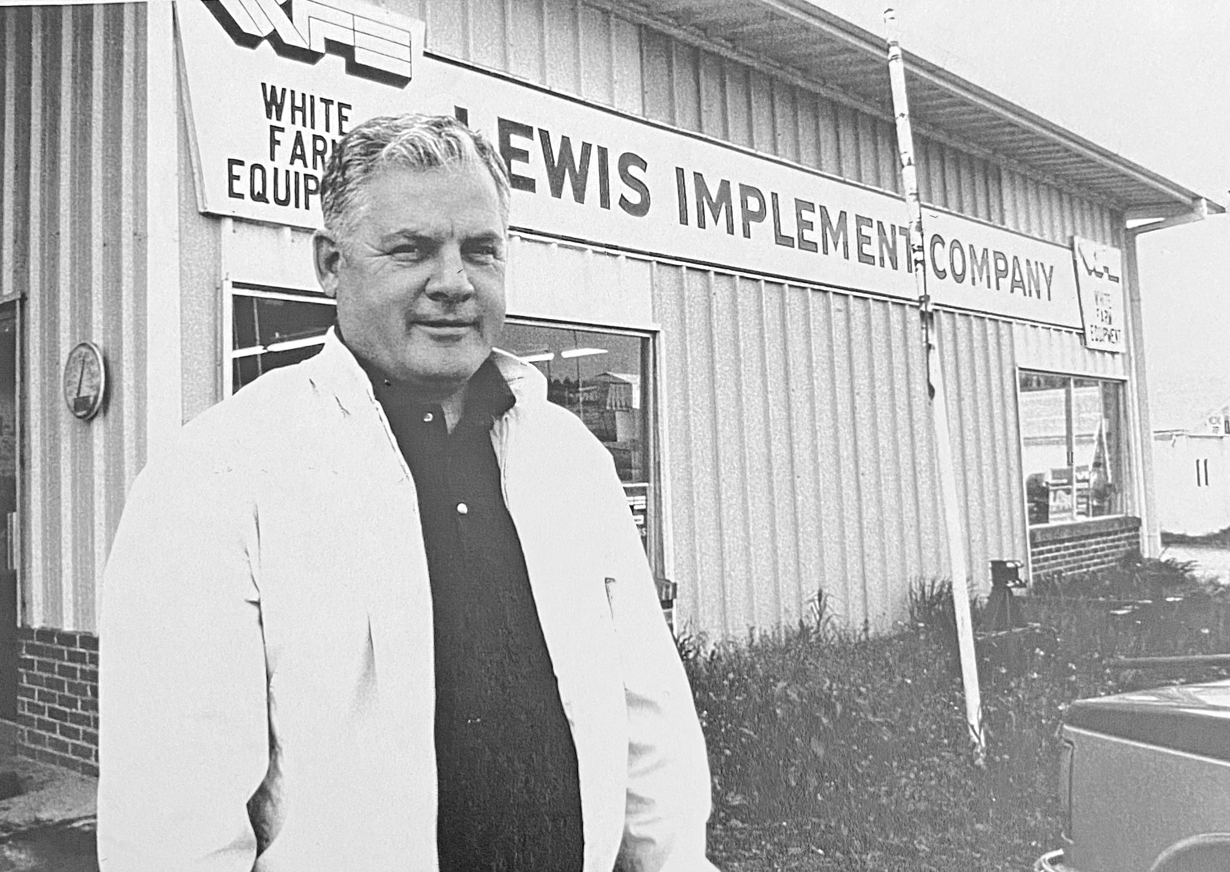 Gary Lewis THE FALLS CITY JOURNAL
