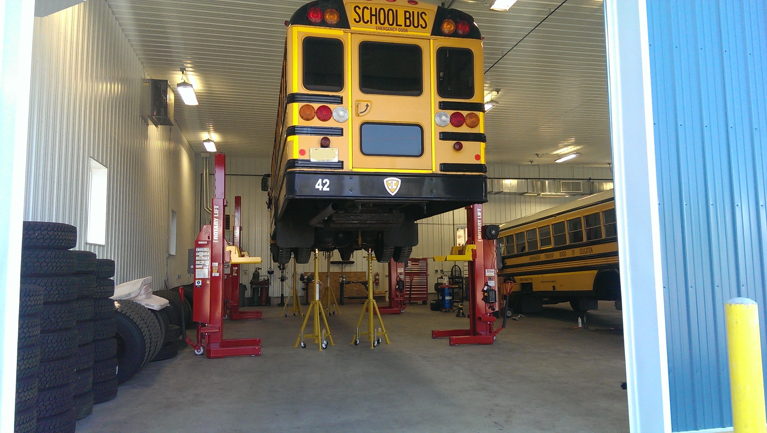 heavy duty lifts 23 First Choice Automotive Equipment