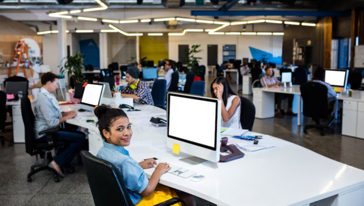 Recognizing And Rewarding How To Create a Workplace Where Employees