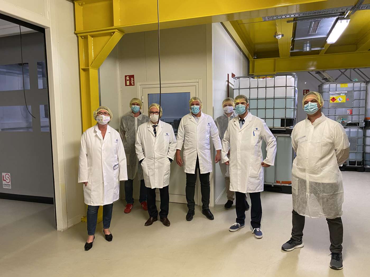 Nölke und Dassler besichtigen Dr. SchumacherWerk in Malsfeld