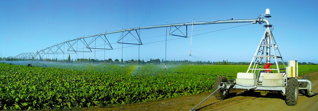 Overhead Traveling Central Pivot Irrigation System FDP Pakistan