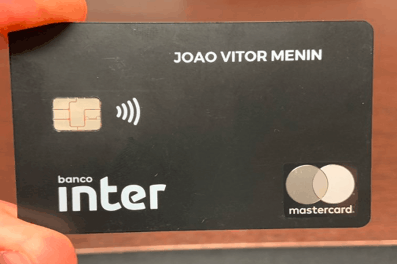 Banco Inter concede cartão com tecnologia contactless para todos os