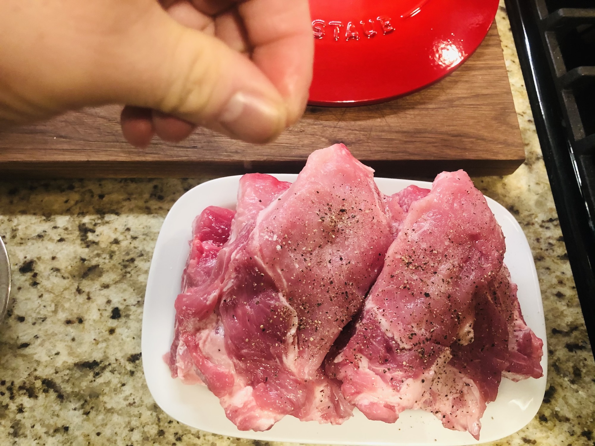 seasoning Polish-style ribs