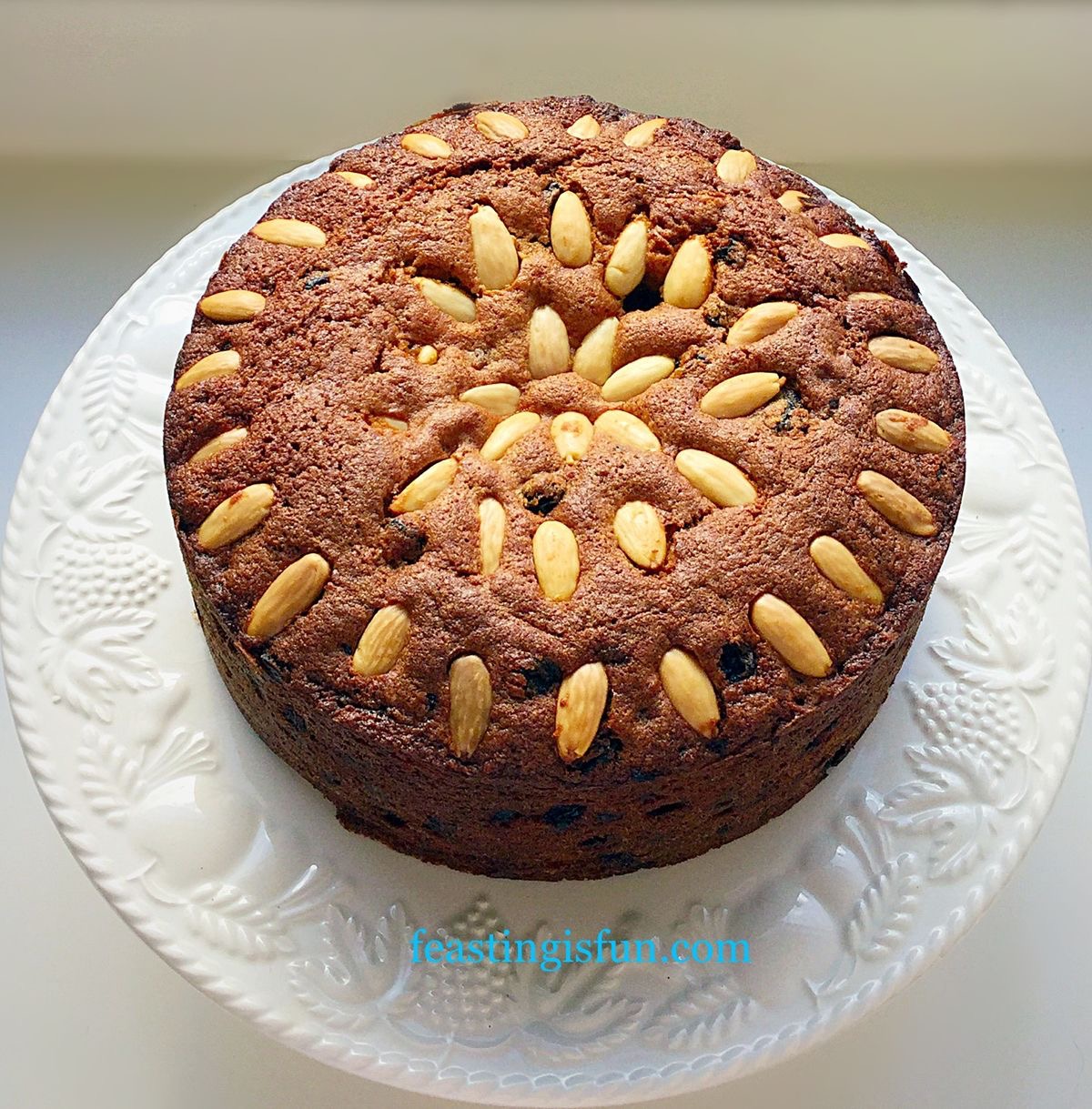 Christmas Spiced Fruit Loaf Feasting Is Fun