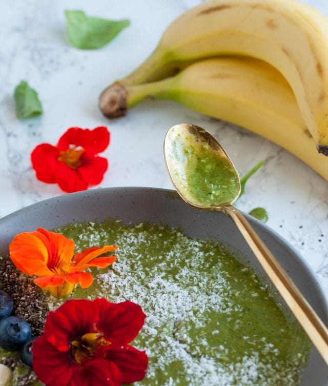 Matcha Smoothie Bowl Feasting not Fasting