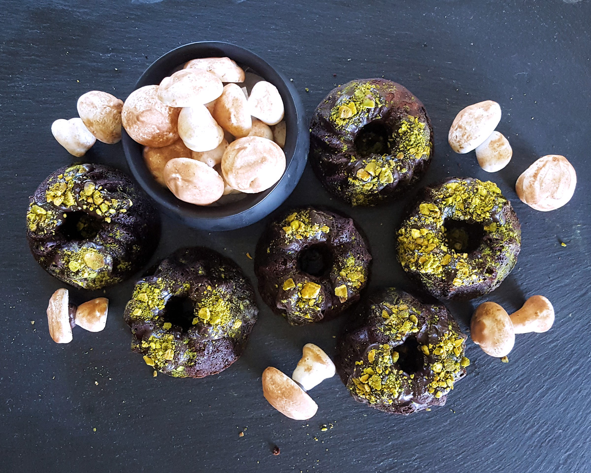 mini bourbon dark chocolate cakes with matcha pistachio moss