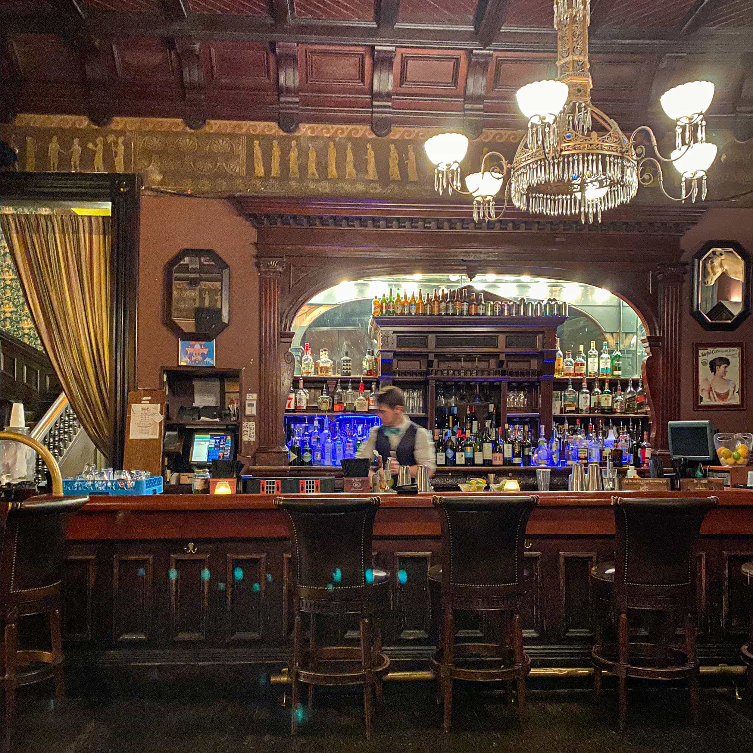13 Best Cocktail Bars in New Orleans (for 2021) Feastio