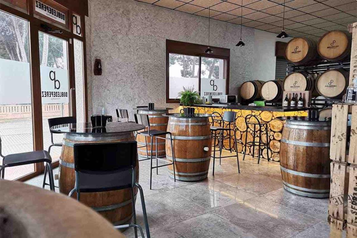 Federal Wine & Spirits Articles