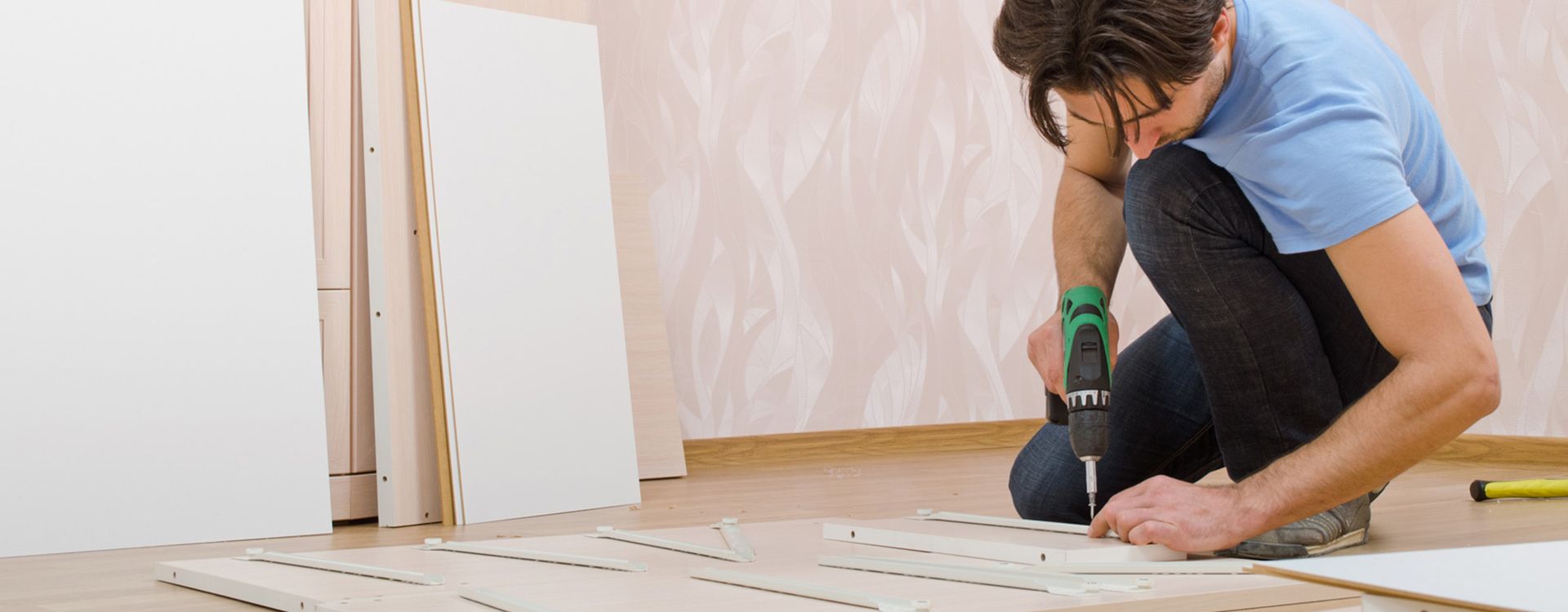 Furniture assembly service ⭐ Hire local furniture assemblers in Canada