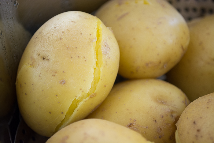How to Steam Whole Potatoes in 13 Minutes! Electric pressure cooker
