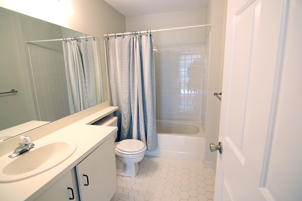 214 Irving Place Basking Ridge (Society Hill) For Rent