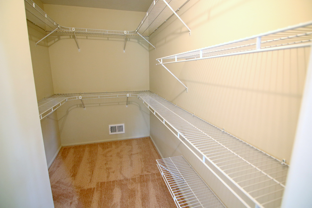 214 Irving Place Basking Ridge (Society Hill) For Rent