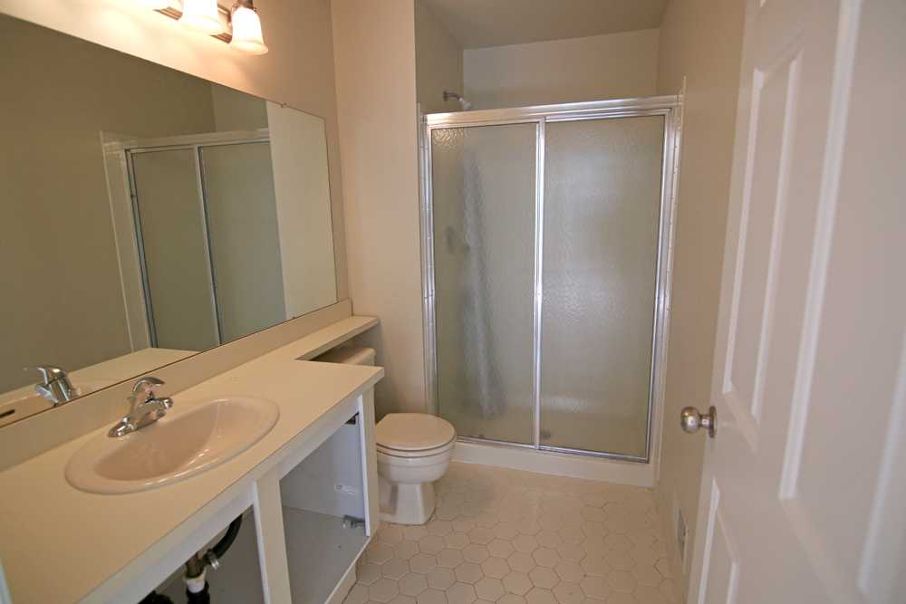 214 Irving Place Basking Ridge (Society Hill) For Rent