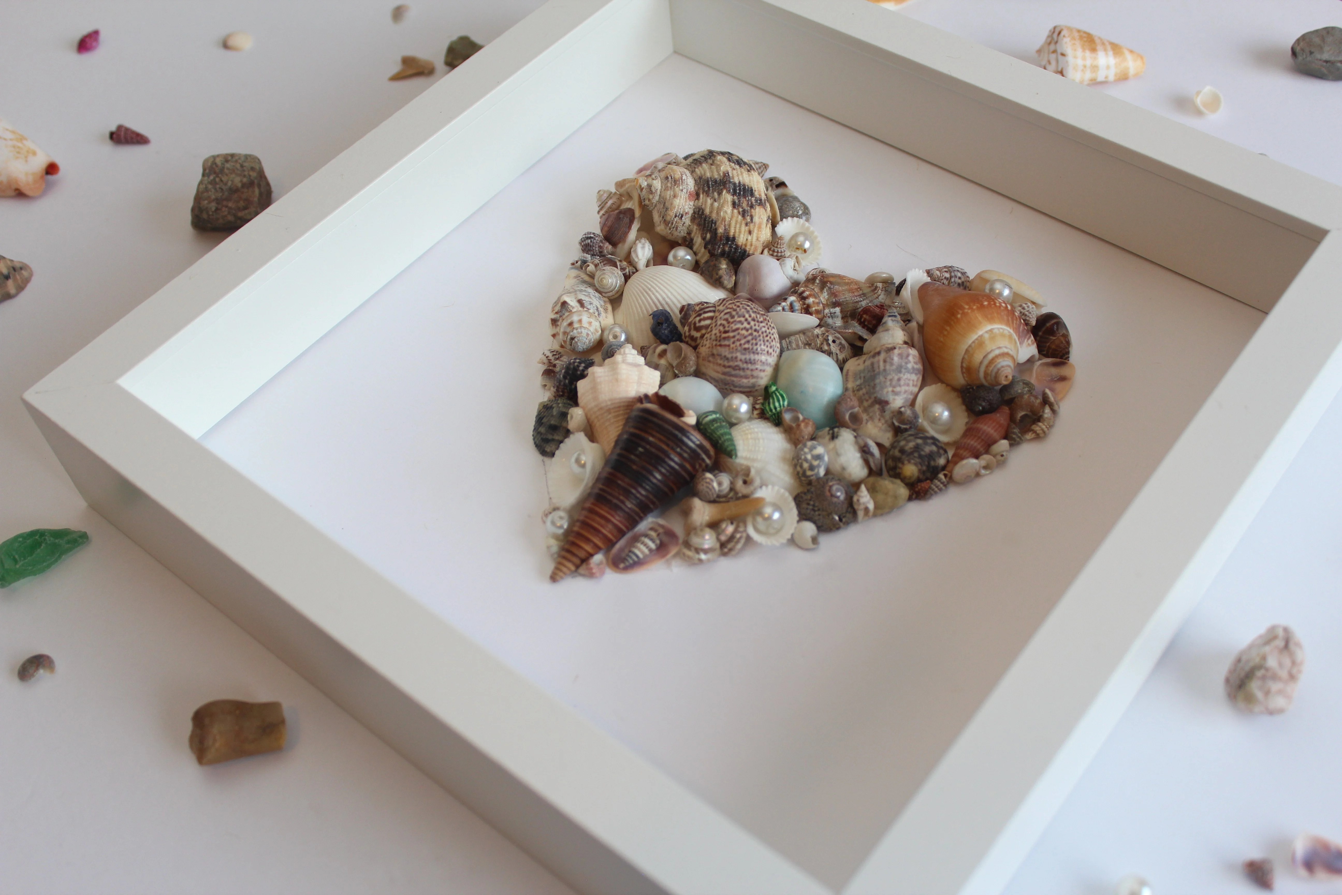 Seashell Art - Quick and Easy DIY for your Home | Feeling Nifty