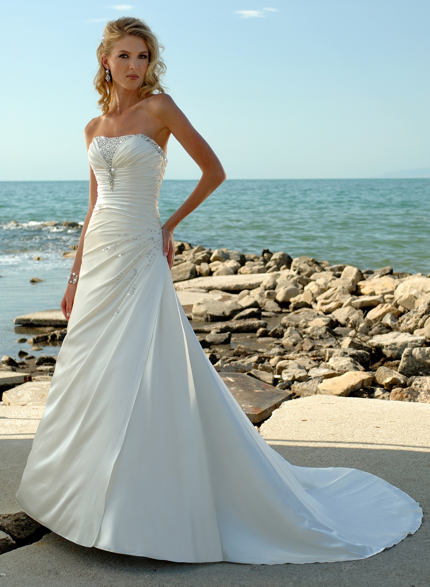 Beautiful Wedding Dresses For You Ladies