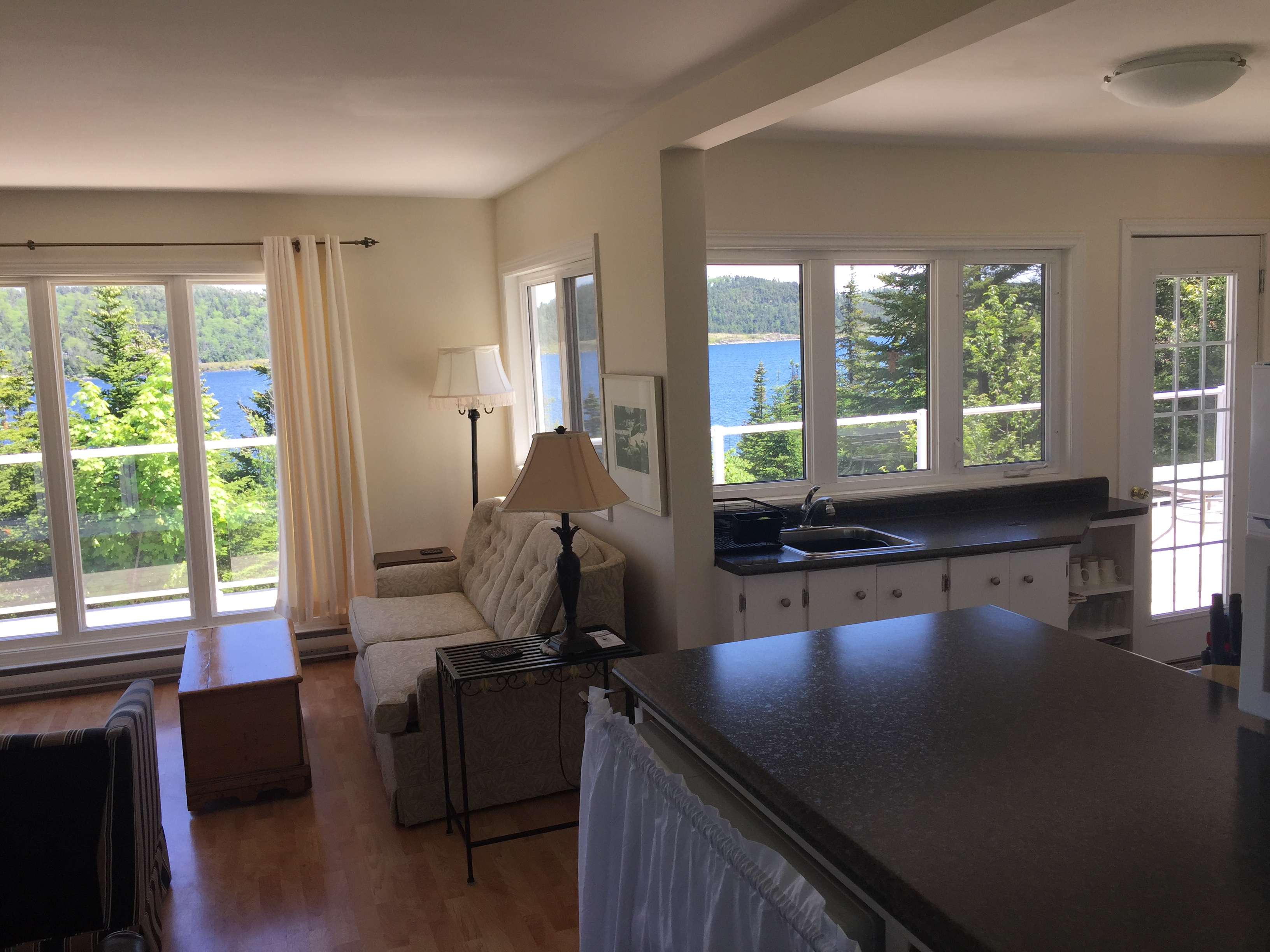 1 Bedroom Cottage in Middle Gull Pond Fully Furnished and Equipped