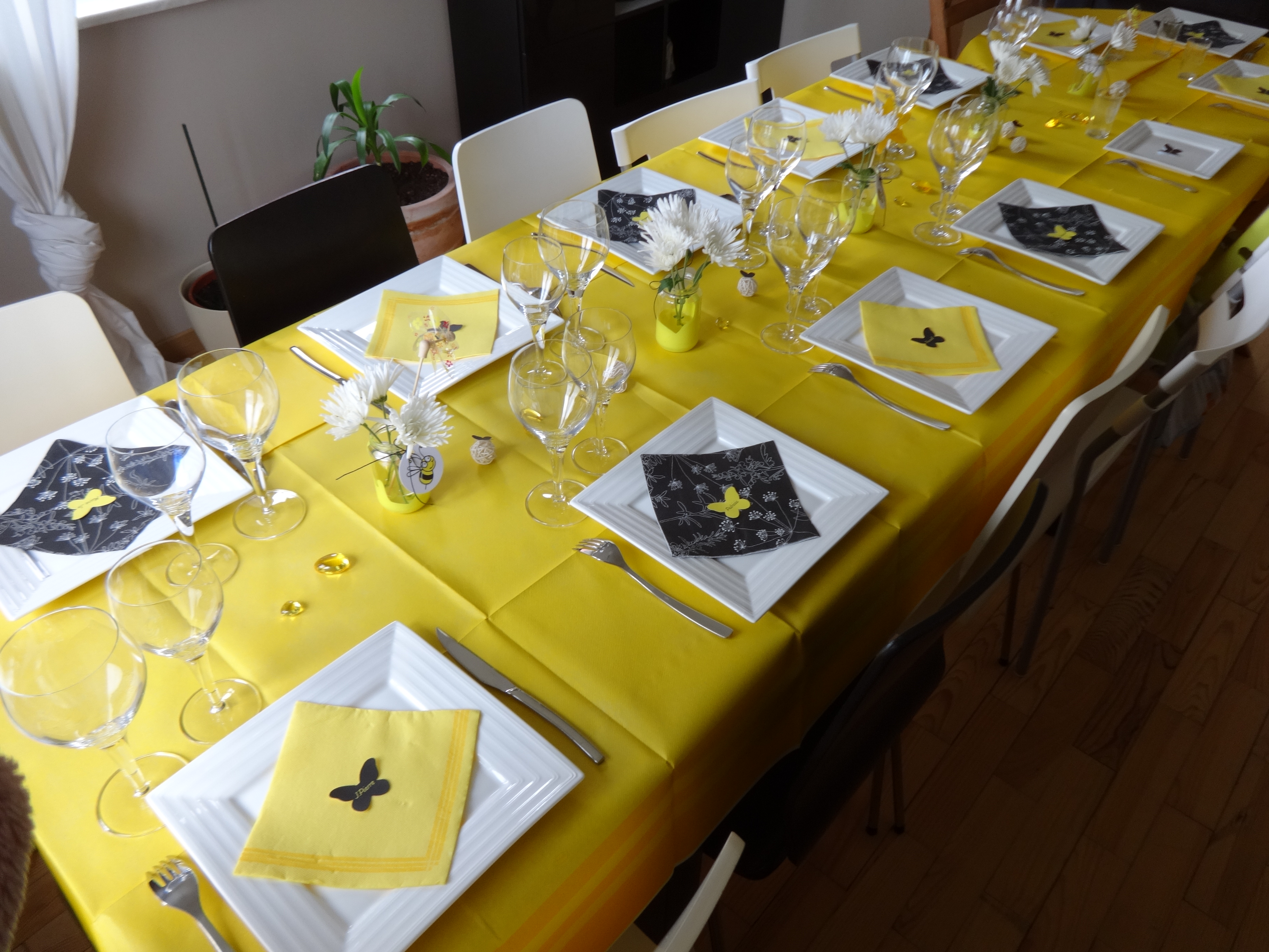 Deco De Table Jaune Amazing Scandinave Deco Table Anthracite Bleu