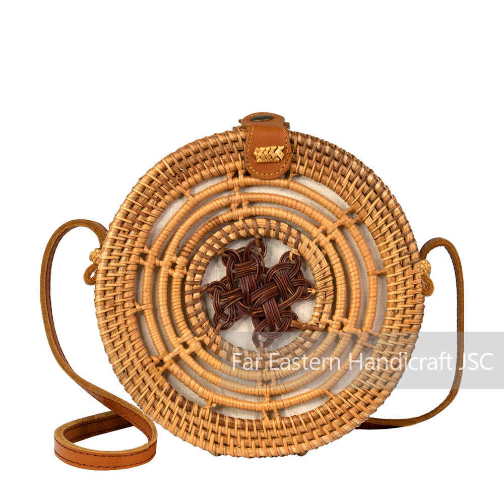Adjustable Shoulder Leather Strap Handwoven Rattan Crossbody Bag